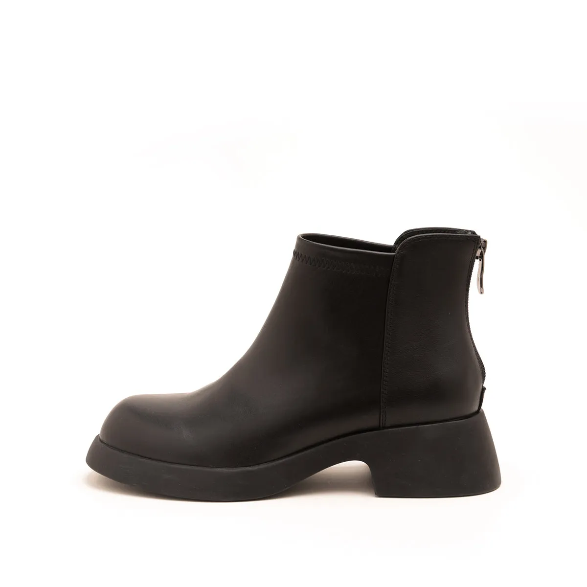 Black cowhide women's leather boots