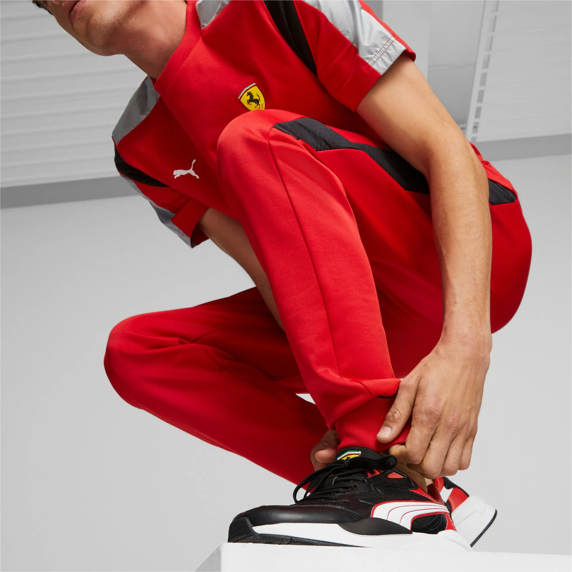 PUMA Men's Scuderia Ferrari Race MT7 Track Pants